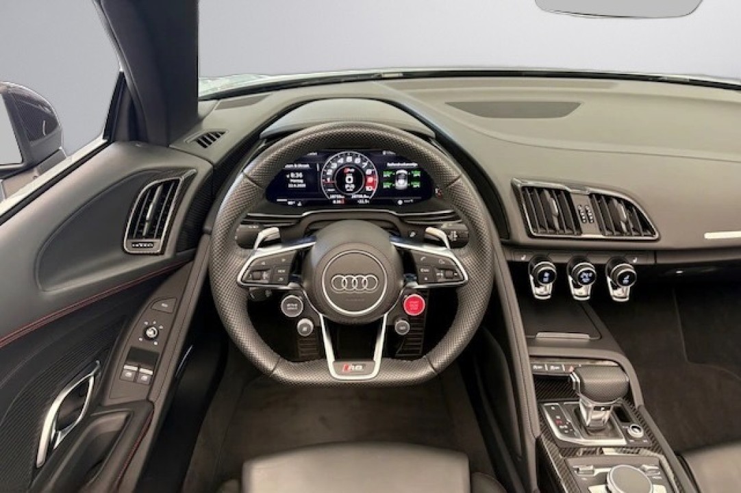Audi R8 Spyder V10 Performance - foto 8