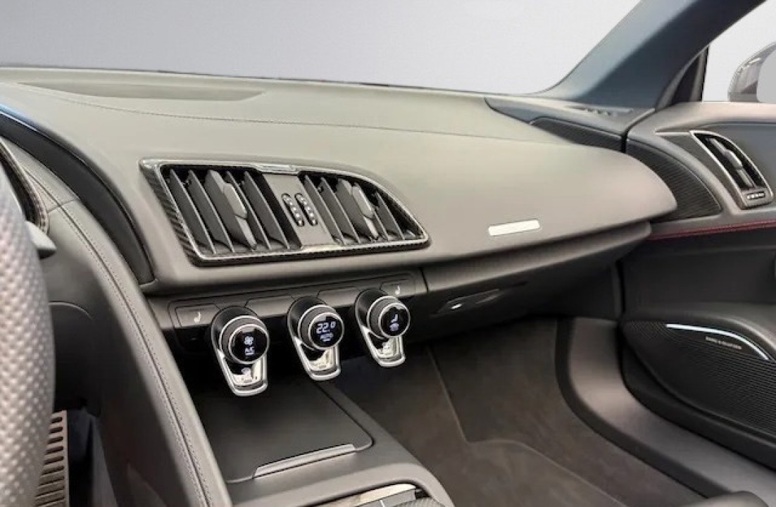Audi R8 Spyder V10 Performance - foto 12