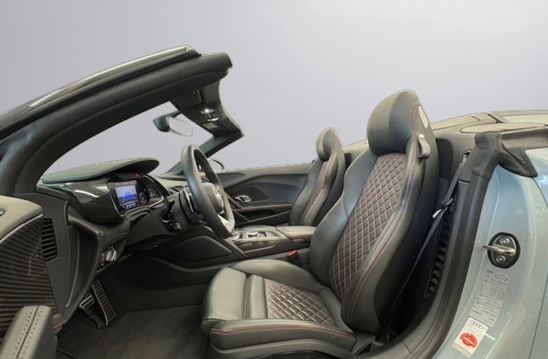 Audi R8 Spyder V10 Performance - foto 10