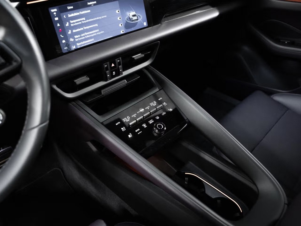 Porsche Macan Turbo - foto 18