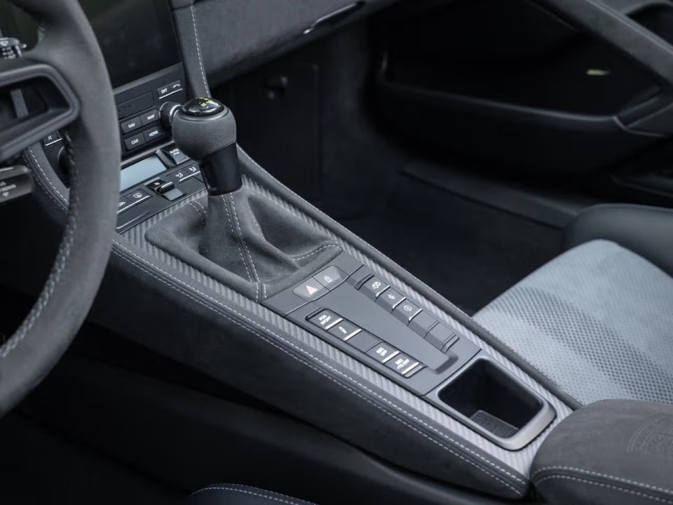 Porsche 718 Spyder RS - foto 15