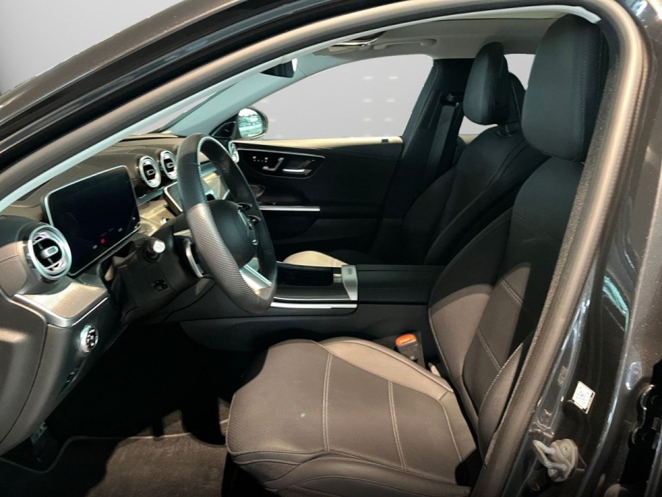 Mercedes-Benz C 400e 4MATIC - foto 14