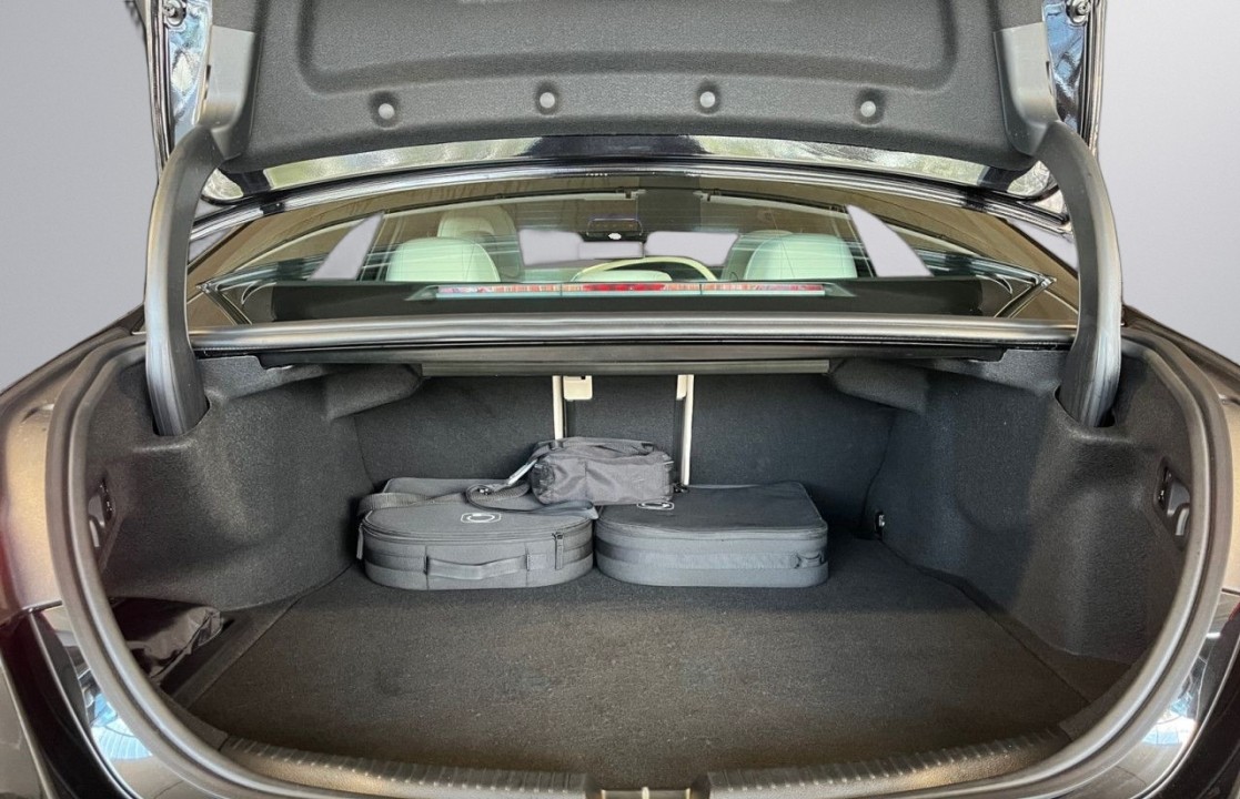 Mercedes-Benz C 300de - foto 14