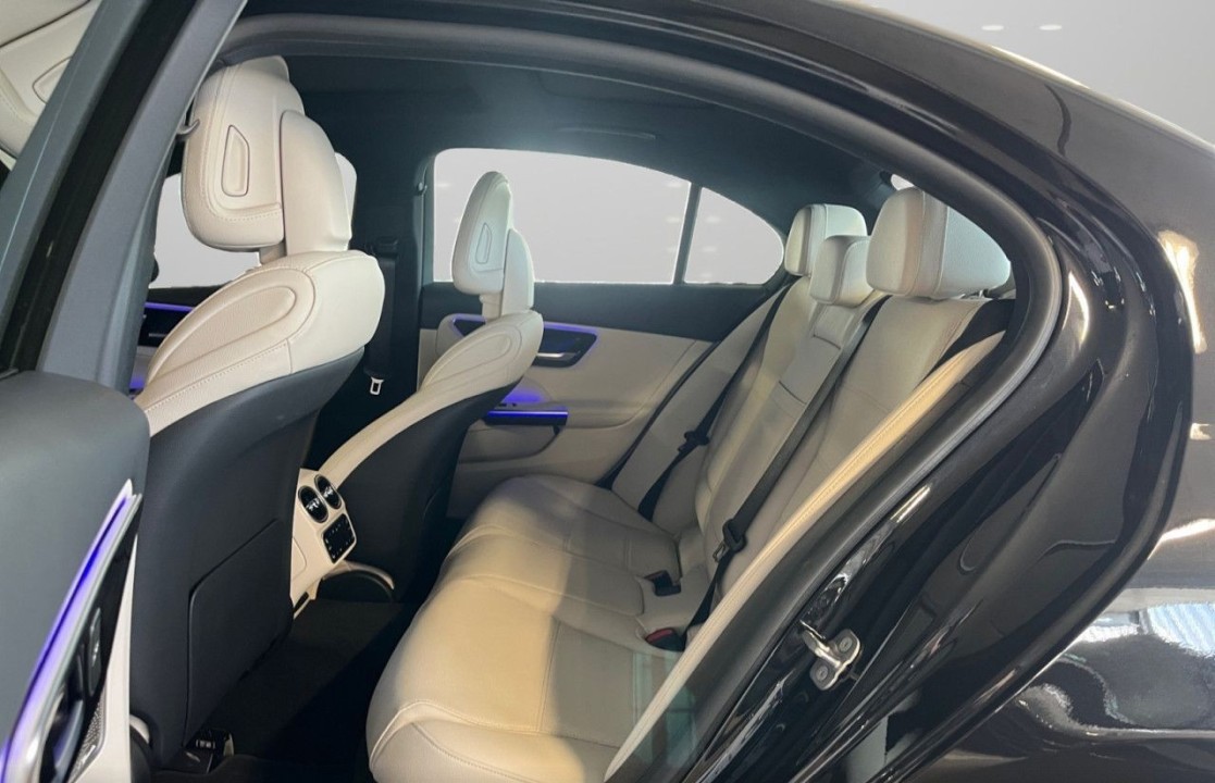 MERCEDES-BENZ C-Class 2025 — imagine 18