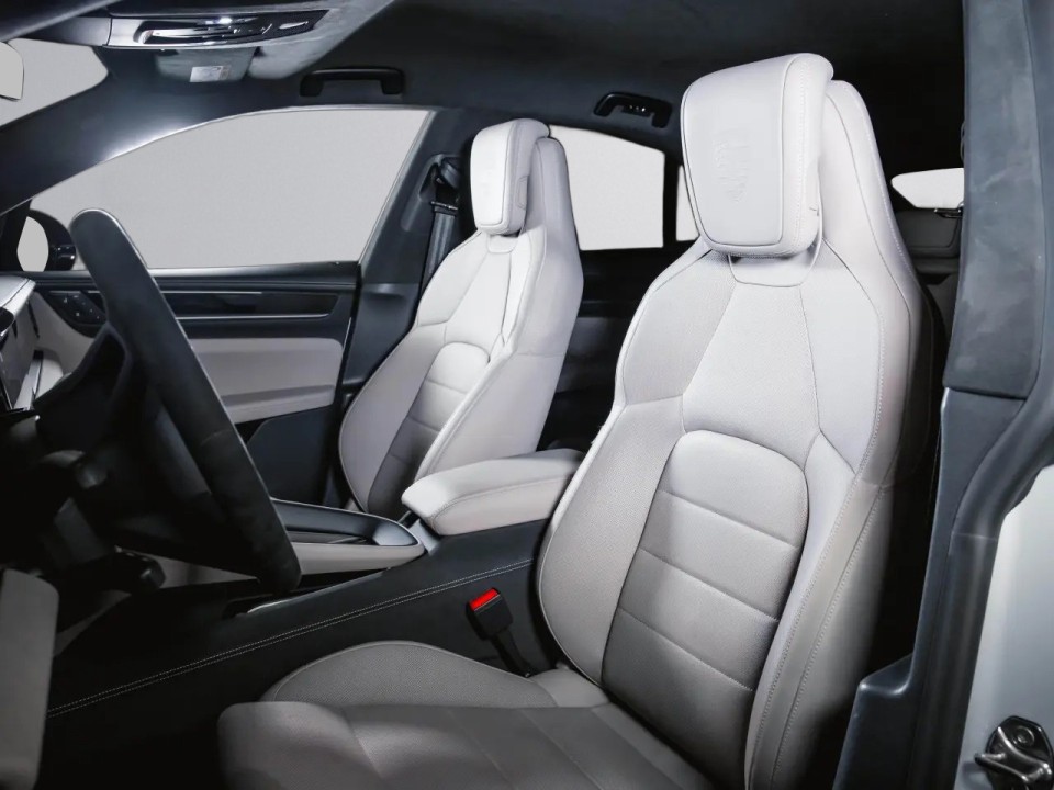 PORSCHE Macan 2024 — imagine 17