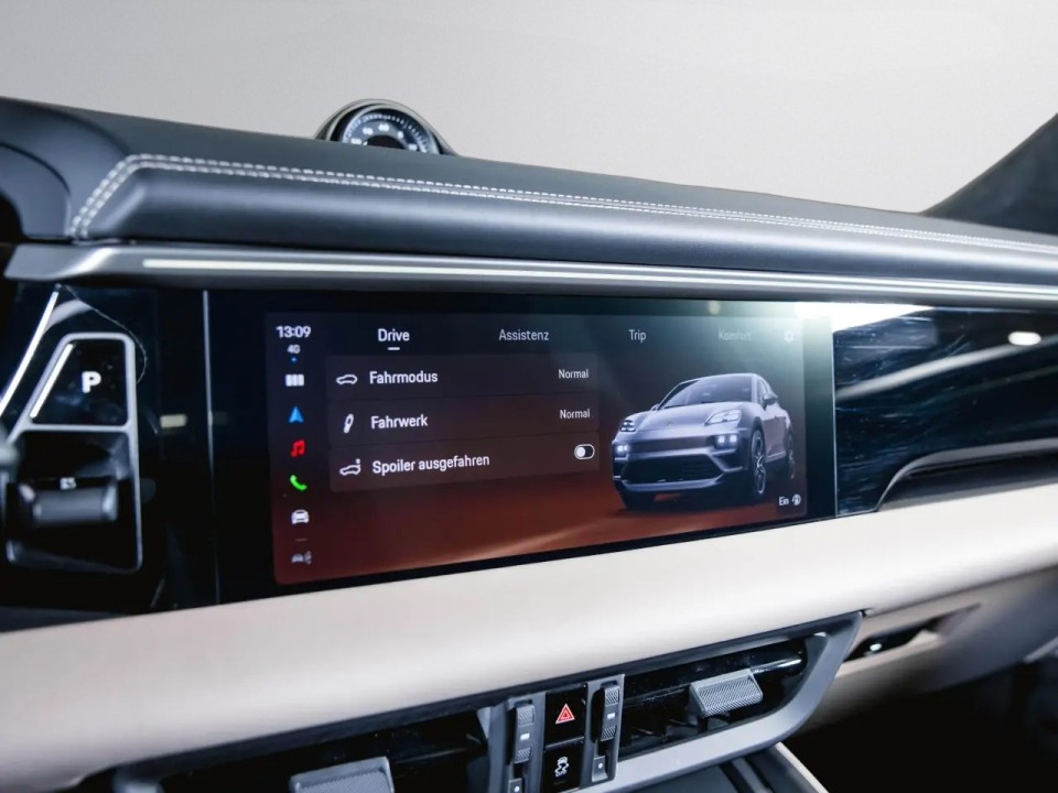 PORSCHE Macan 2024 — imagine 18