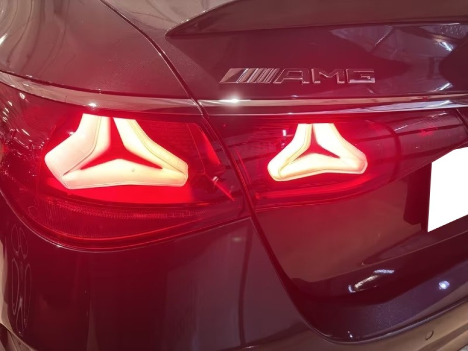 Mercedes-Benz E 53 AMG 4MATIC - foto 21