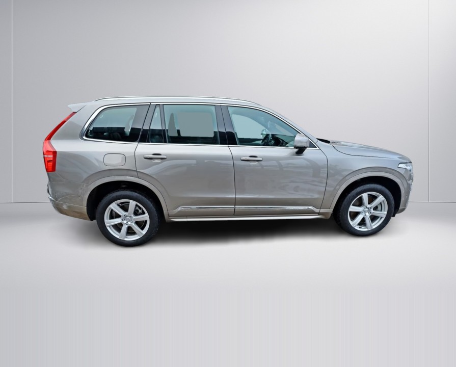 Volvo XC 90 T8 Inscription (2)