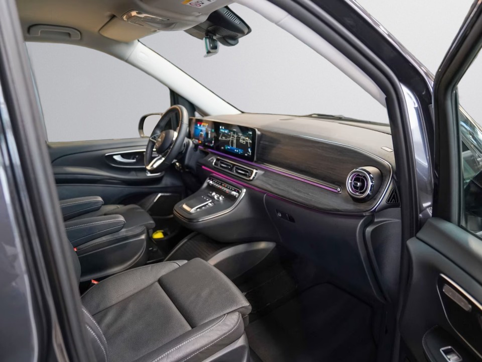 MERCEDES-BENZ V-Class 2024 — imagine 18