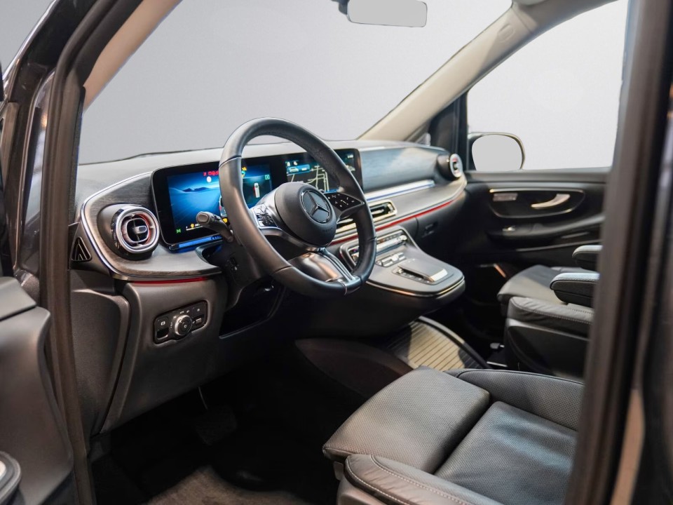 MERCEDES-BENZ V-Class 2024 — imagine 16