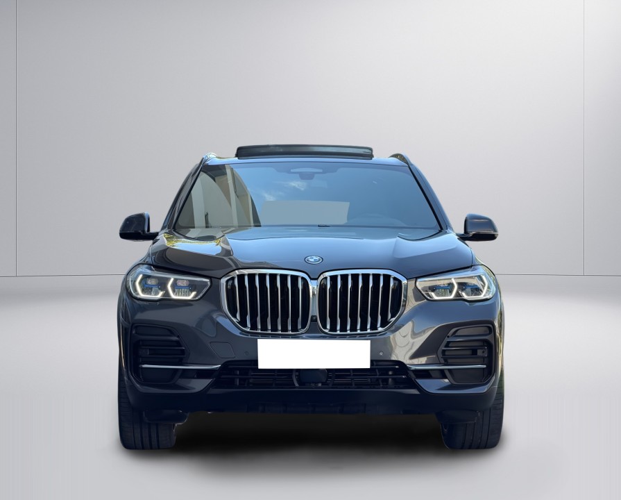 BMW X5 2022 — imagine 2