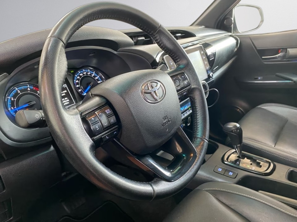 TOYOTA Hilux 2021 — imagine 16
