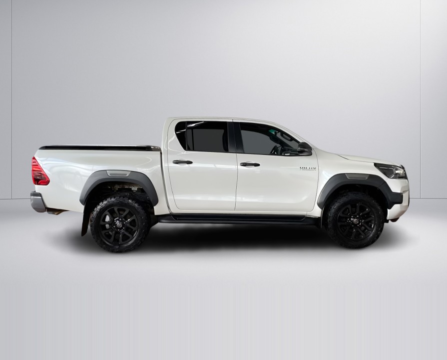 TOYOTA Hilux 2021 — imagine 2