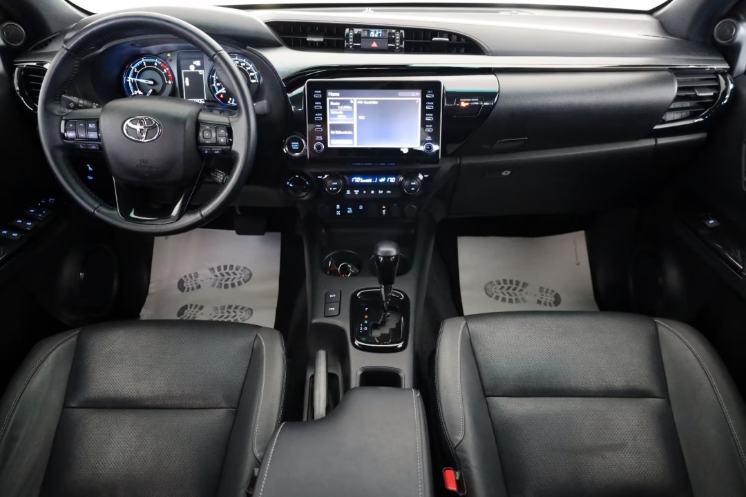 Toyota Hilux 2.8D Invincible - foto 13