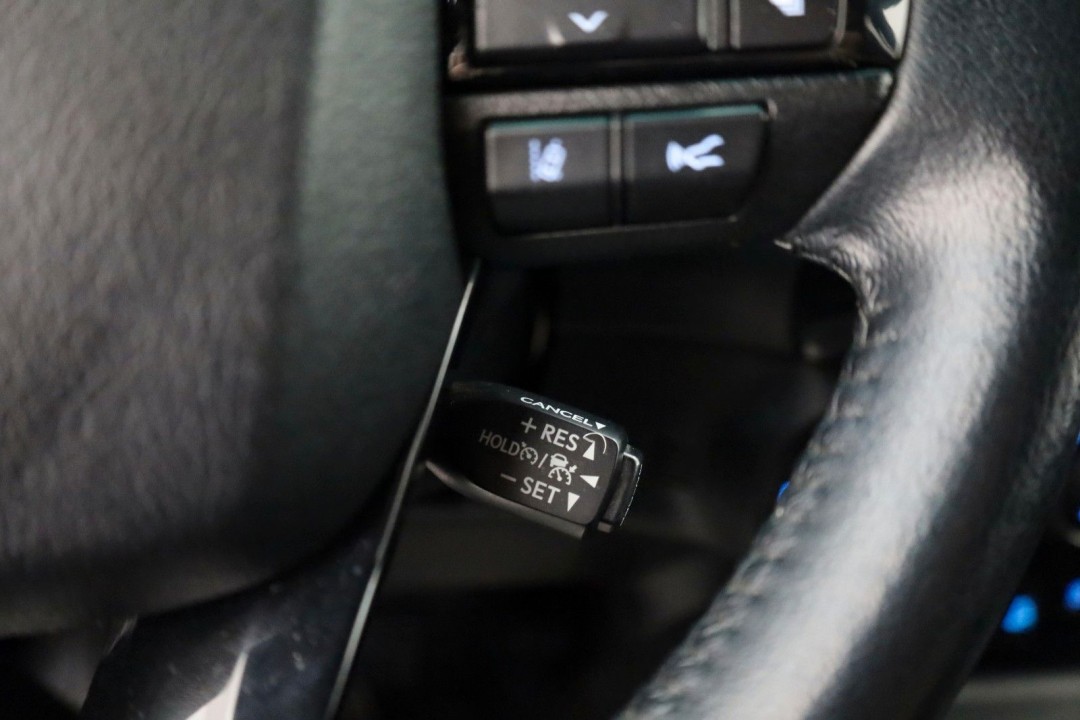 Toyota Hilux 2.8D Invincible - foto 23