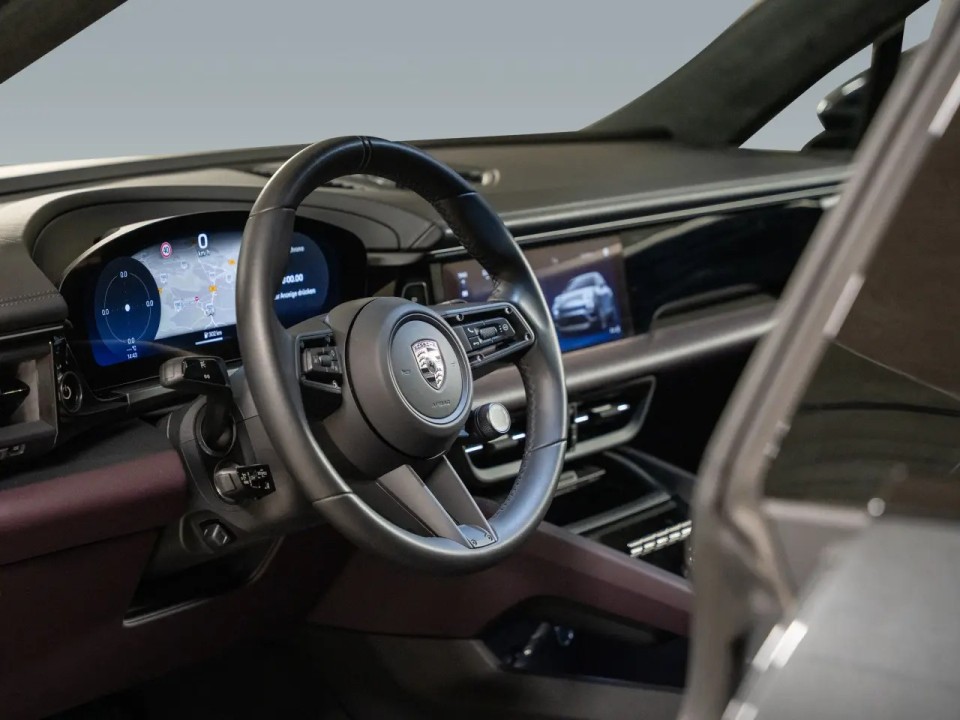 Porsche Macan Turbo - foto 7