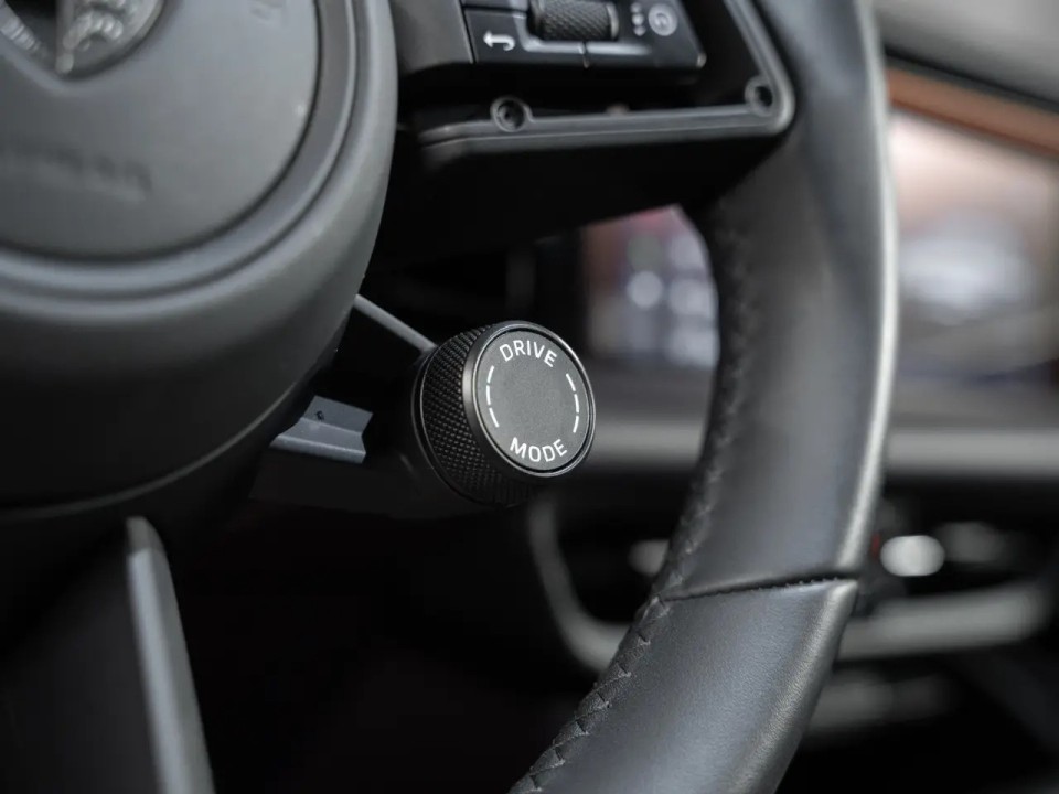 Porsche Macan Turbo - foto 13