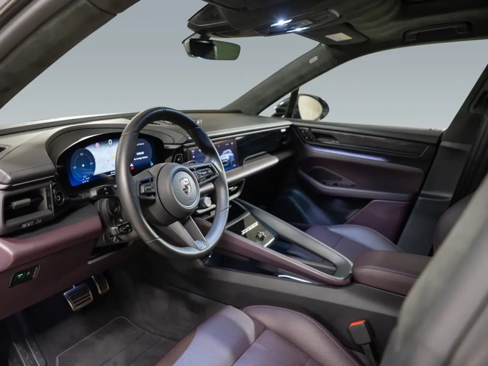 Porsche Macan Turbo - foto 8