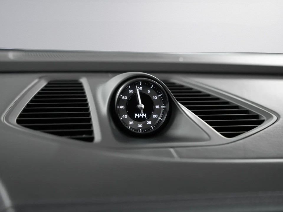 Porsche Macan Turbo - foto 17