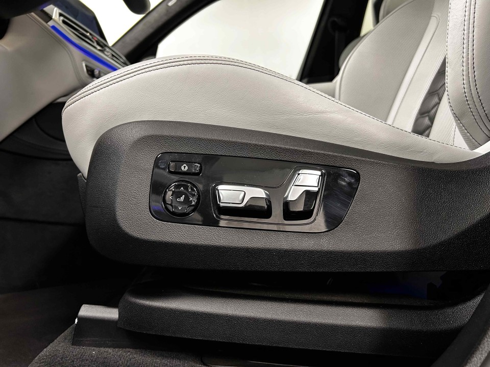BMW X5 M Competition - foto 40