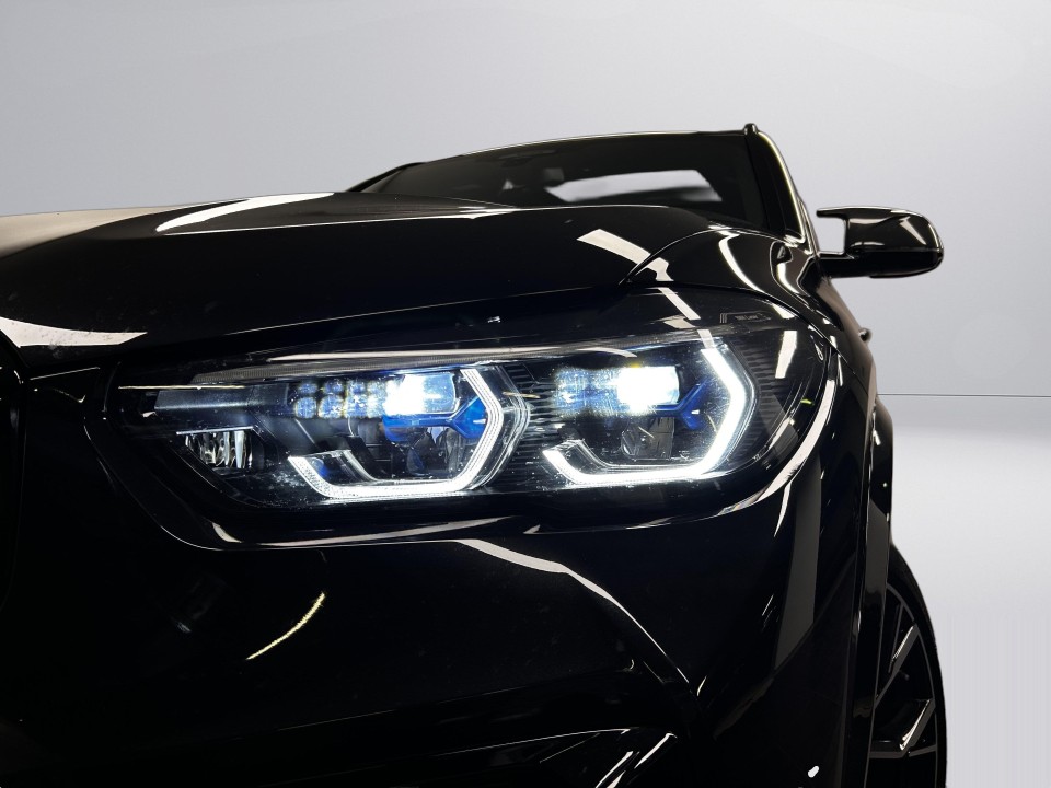 BMW X5 M Competition - foto 42