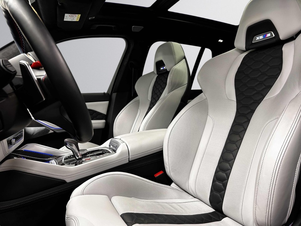 BMW X5 M Competition - foto 13