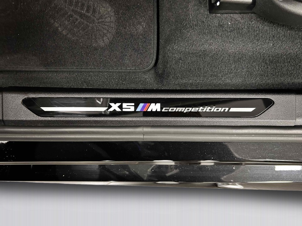 BMW X5 M Competition - foto 41