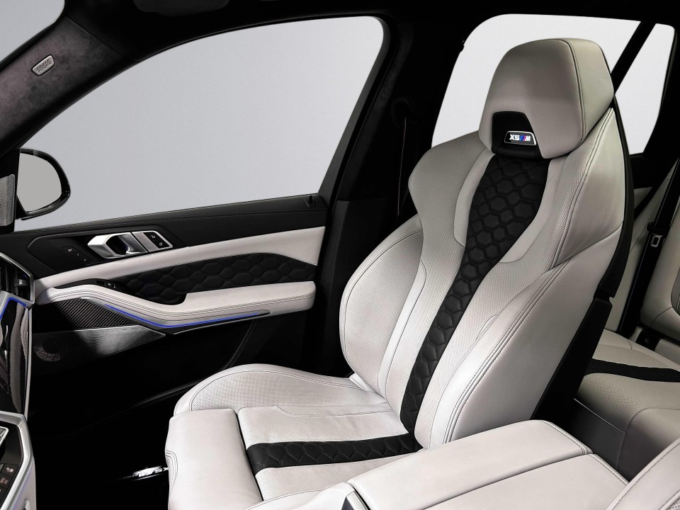 BMW X5 M Competition - foto 32