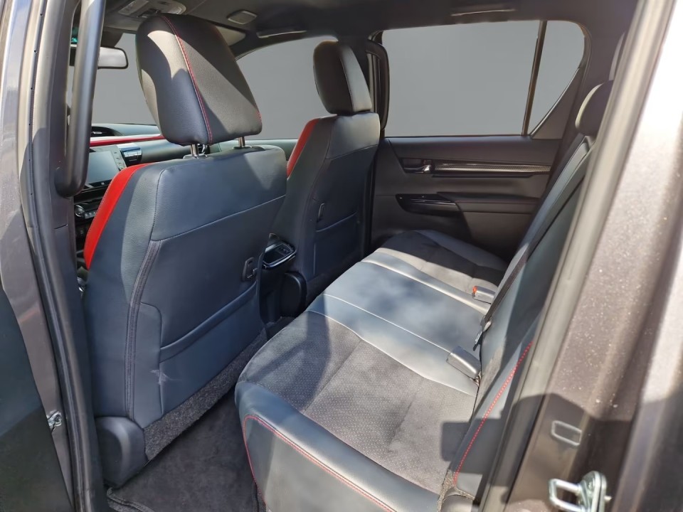 TOYOTA Hilux 2023 — imagine 19