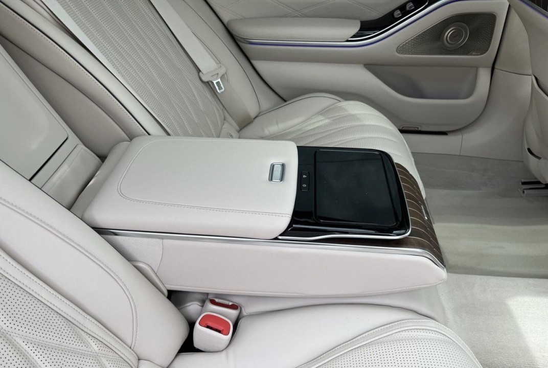 Mercedes-Benz S AMG 63 E Performance - foto 18