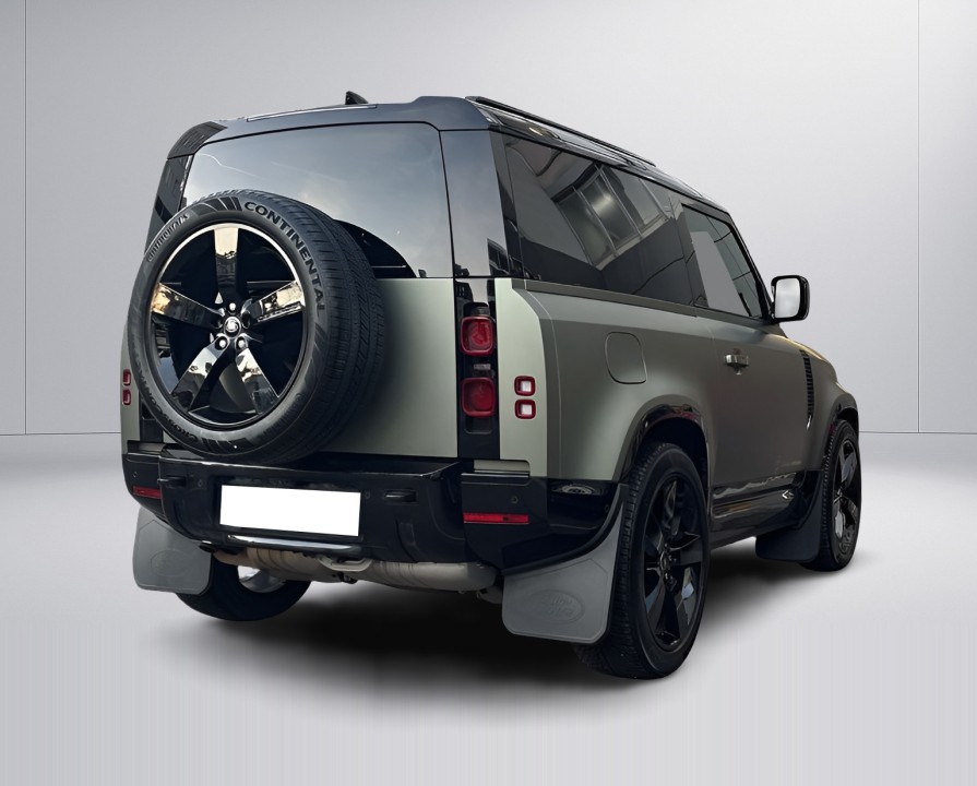 Land Rover Defender 90 D300 X-Dynamic HSE (5)