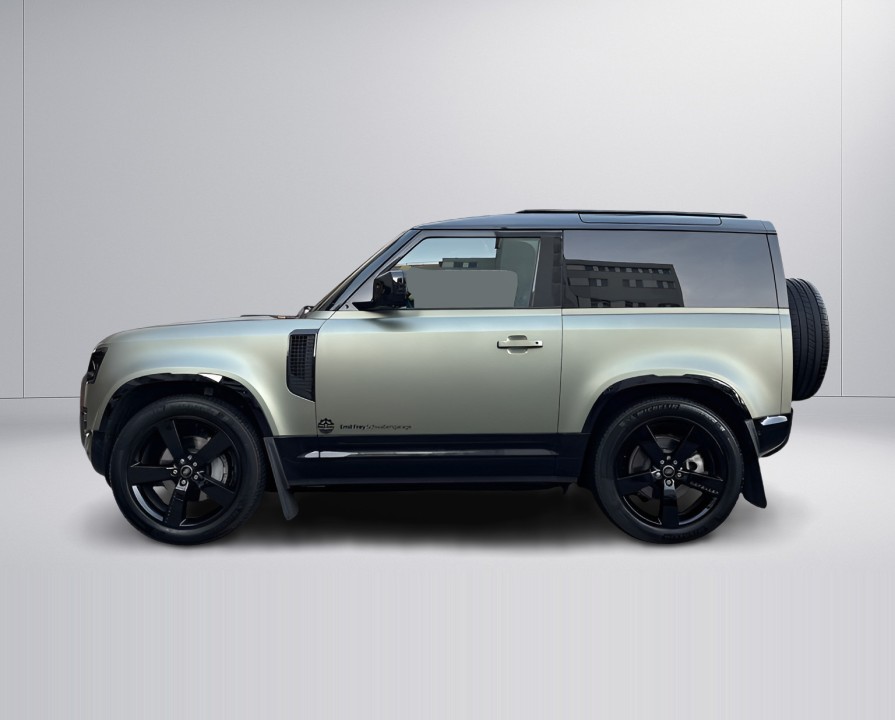 Land Rover Defender 90 D300 X-Dynamic HSE (3)