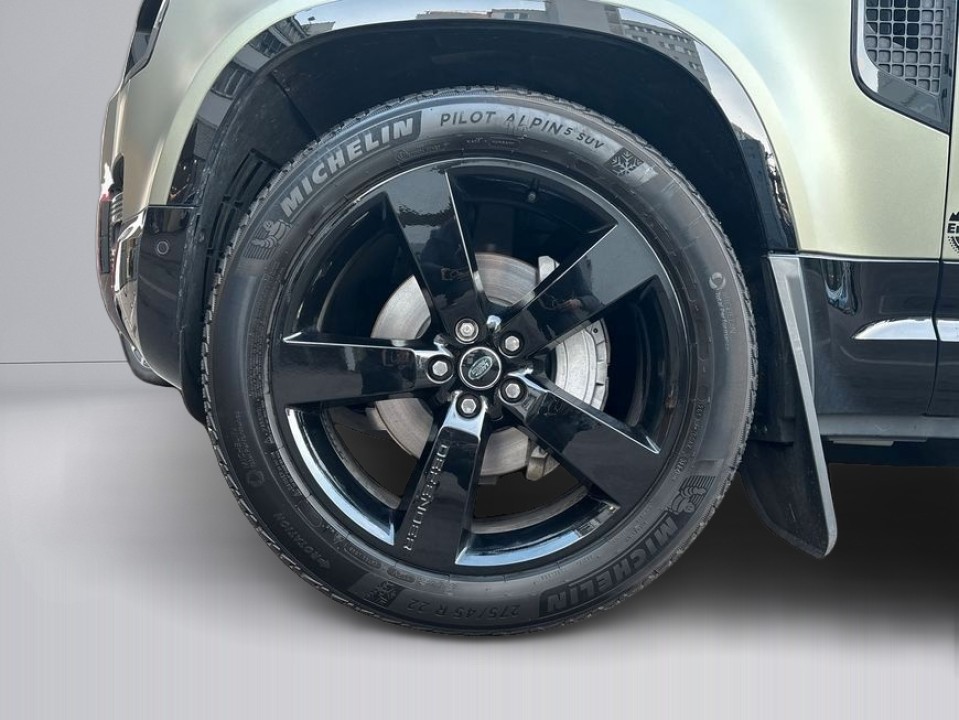 Land Rover Defender 90 D300 X-Dynamic HSE - foto 23