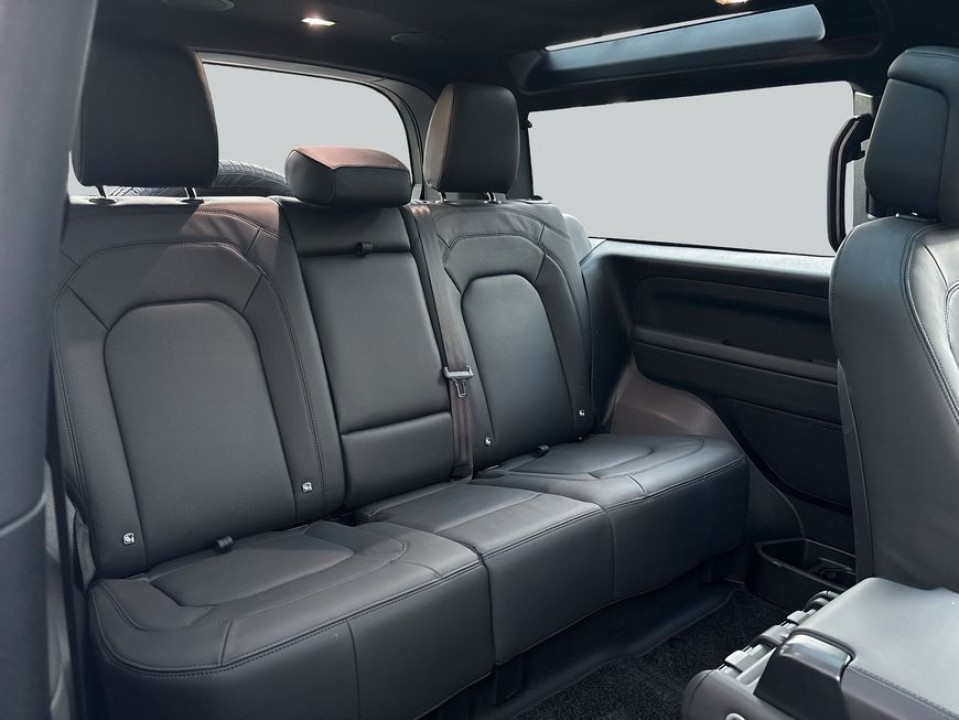 Land Rover Defender 90 D300 X-Dynamic HSE - foto 7