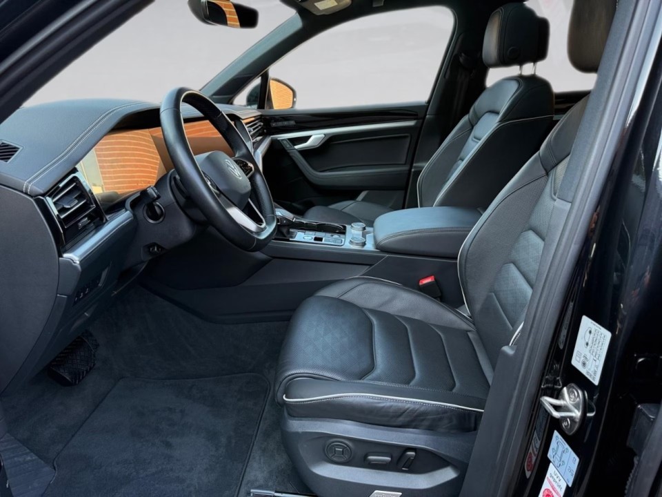 Volkswagen Touareg V6 TSI eHybrid Elegance - foto 14
