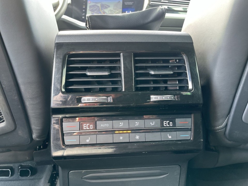Volkswagen Touareg V6 TSI eHybrid Elegance - foto 14