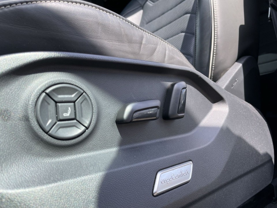 Volkswagen Touareg V6 TSI eHybrid Elegance - foto 15