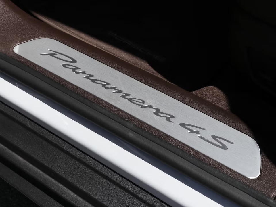 Porsche Panamera 4S E-Hybrid - foto 23
