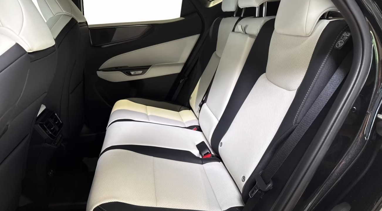 Lexus Seria NX 450h+ E-Four F-Sport - foto 8