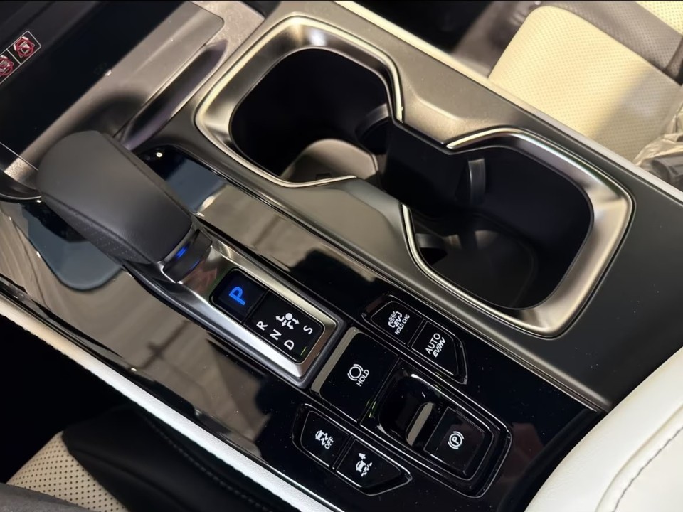 Lexus Seria NX 450h+ E-Four F-Sport - foto 12