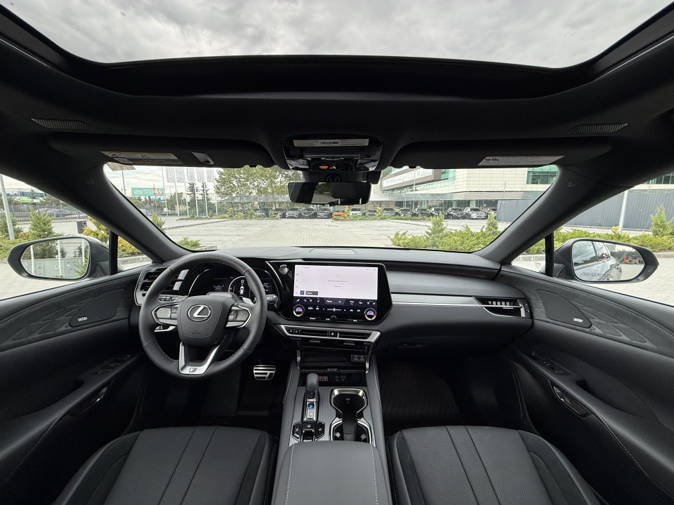 Lexus Seria RX 500h F-Sport Performance 2 - foto 21