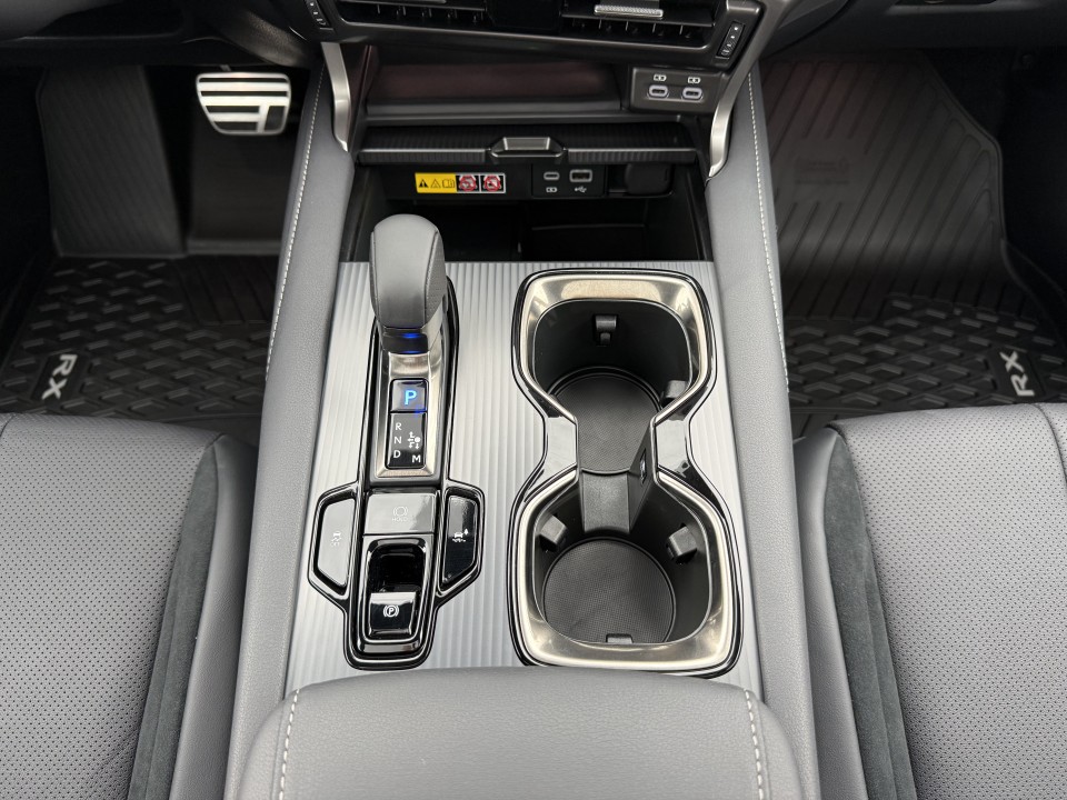 Lexus Seria RX 500h F-Sport Performance 2 - foto 24