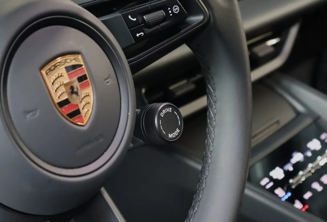 Porsche Macan 4 - foto 14