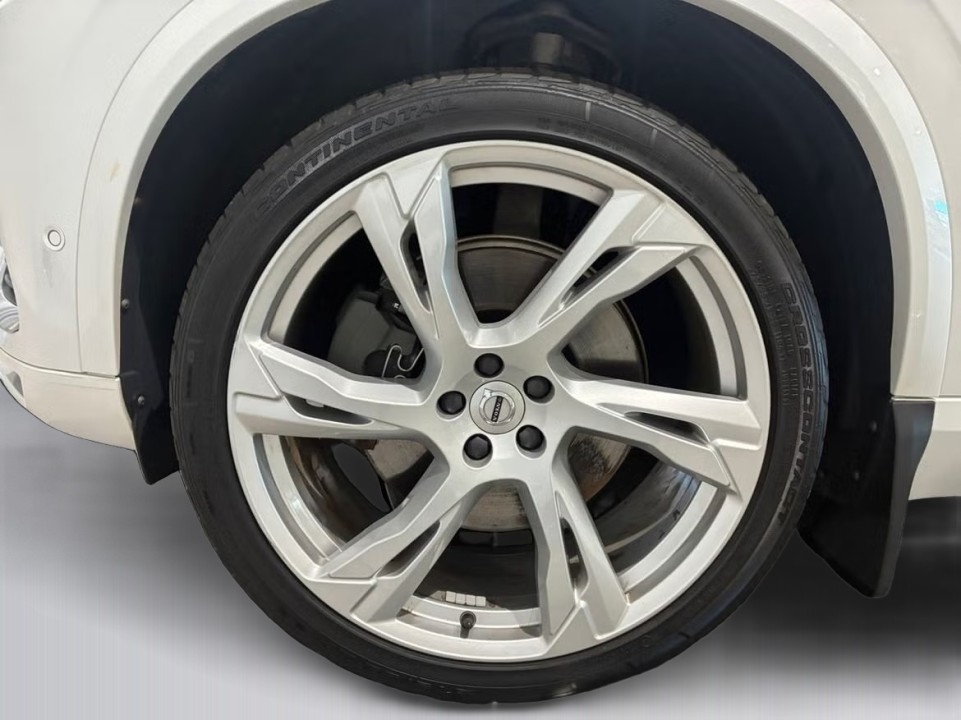 Volvo XC 90 - foto 13