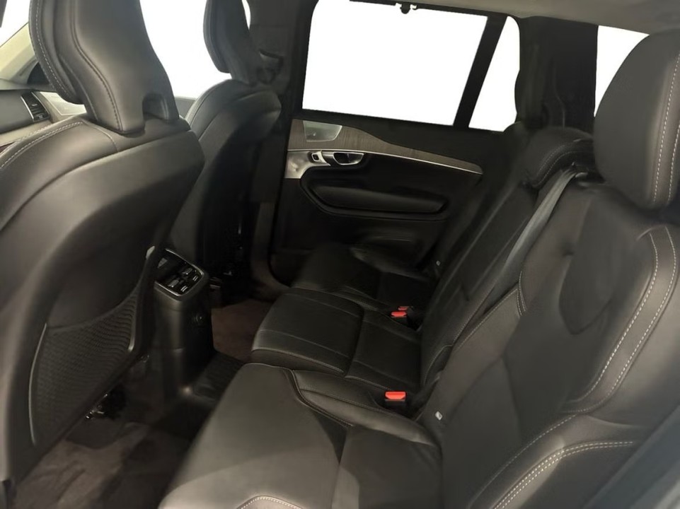 Volvo XC 90 - foto 11