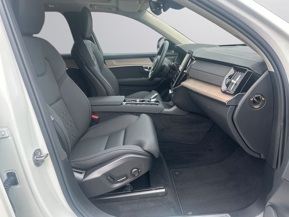 Volvo XC 90 T8 AWD Plus Dark (5)