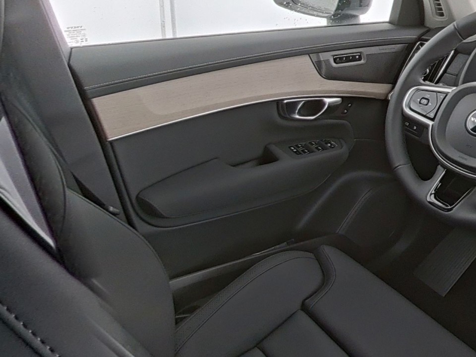 Volvo XC 90 T8 Plus Dark Recharge - foto 7