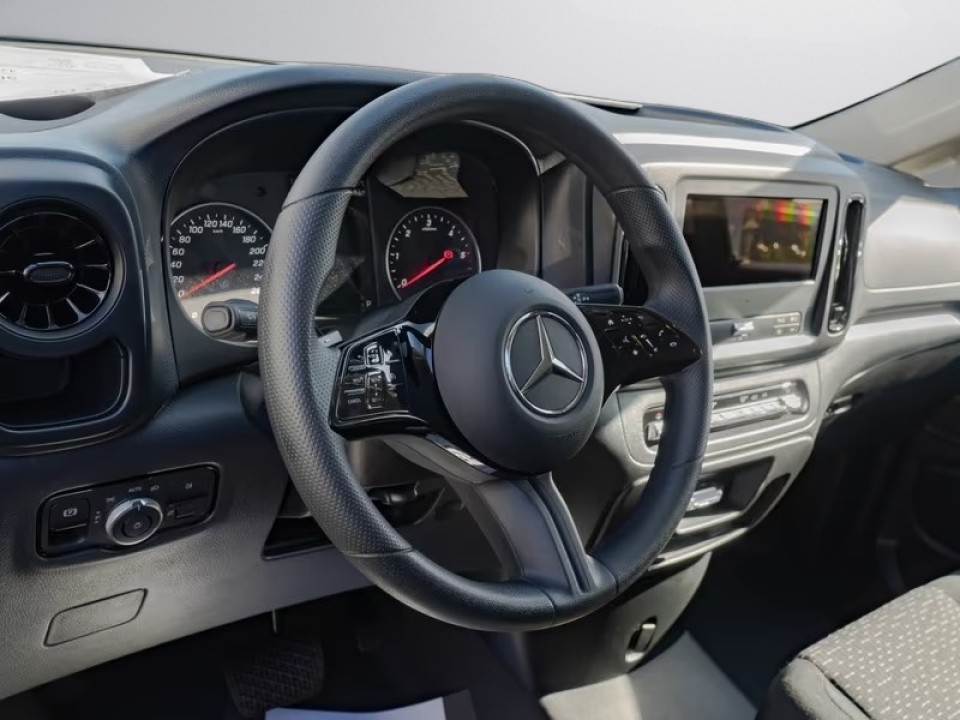 Mercedes-Benz Vito (5)