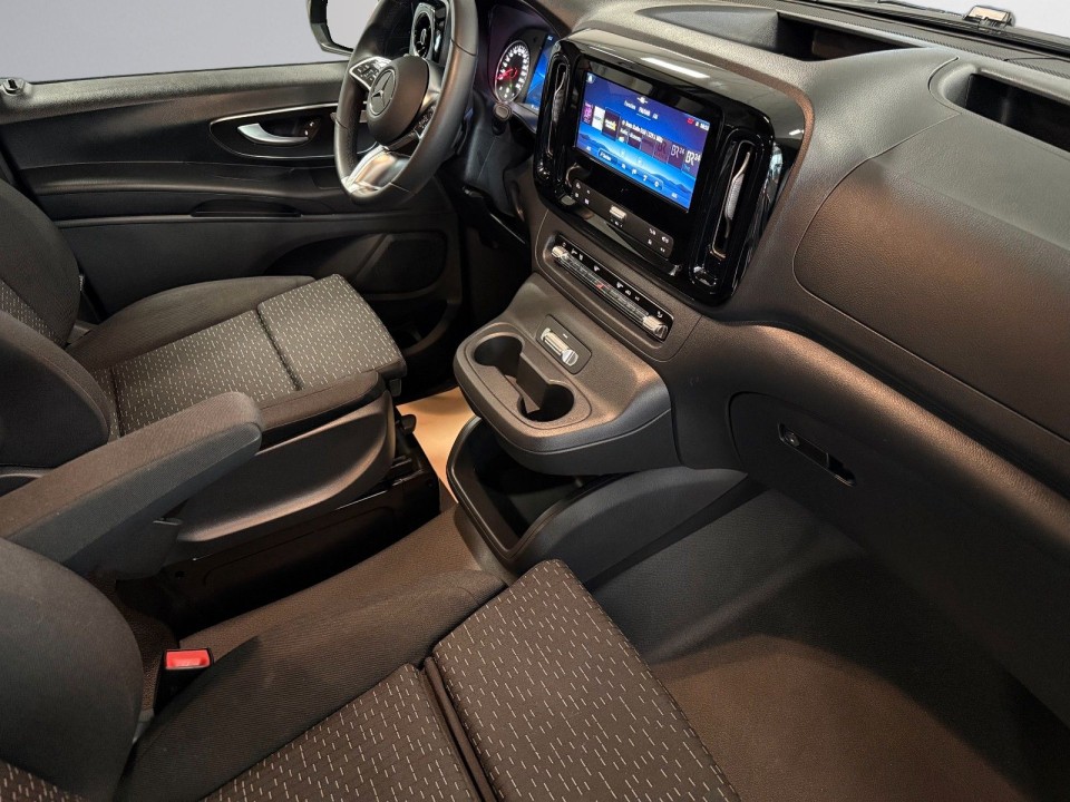 MERCEDES-BENZ Vito 2025 — imagine 20