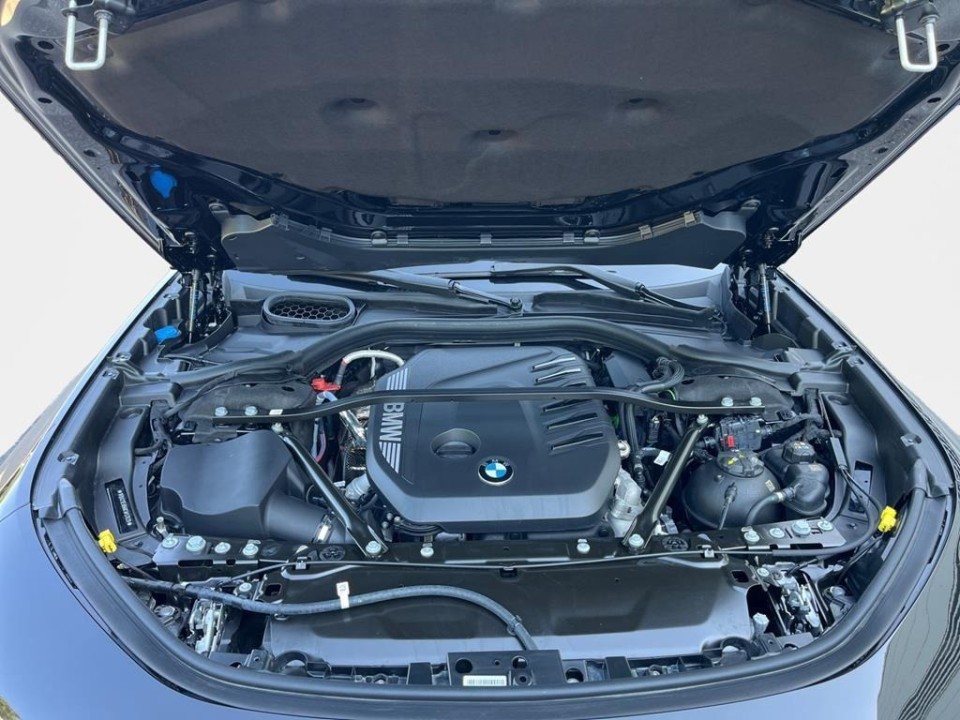 BMW Seria 7 xDrive740d - foto 23